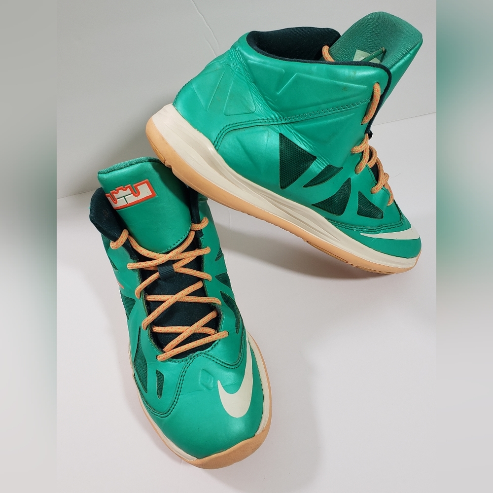 Nike LeBron Size 3 Youth Miami Dolphins Teal Pre-owned 543565-302 Vintage